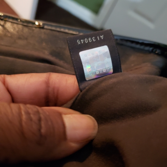 Fendi B bag - Picture 4 of 9